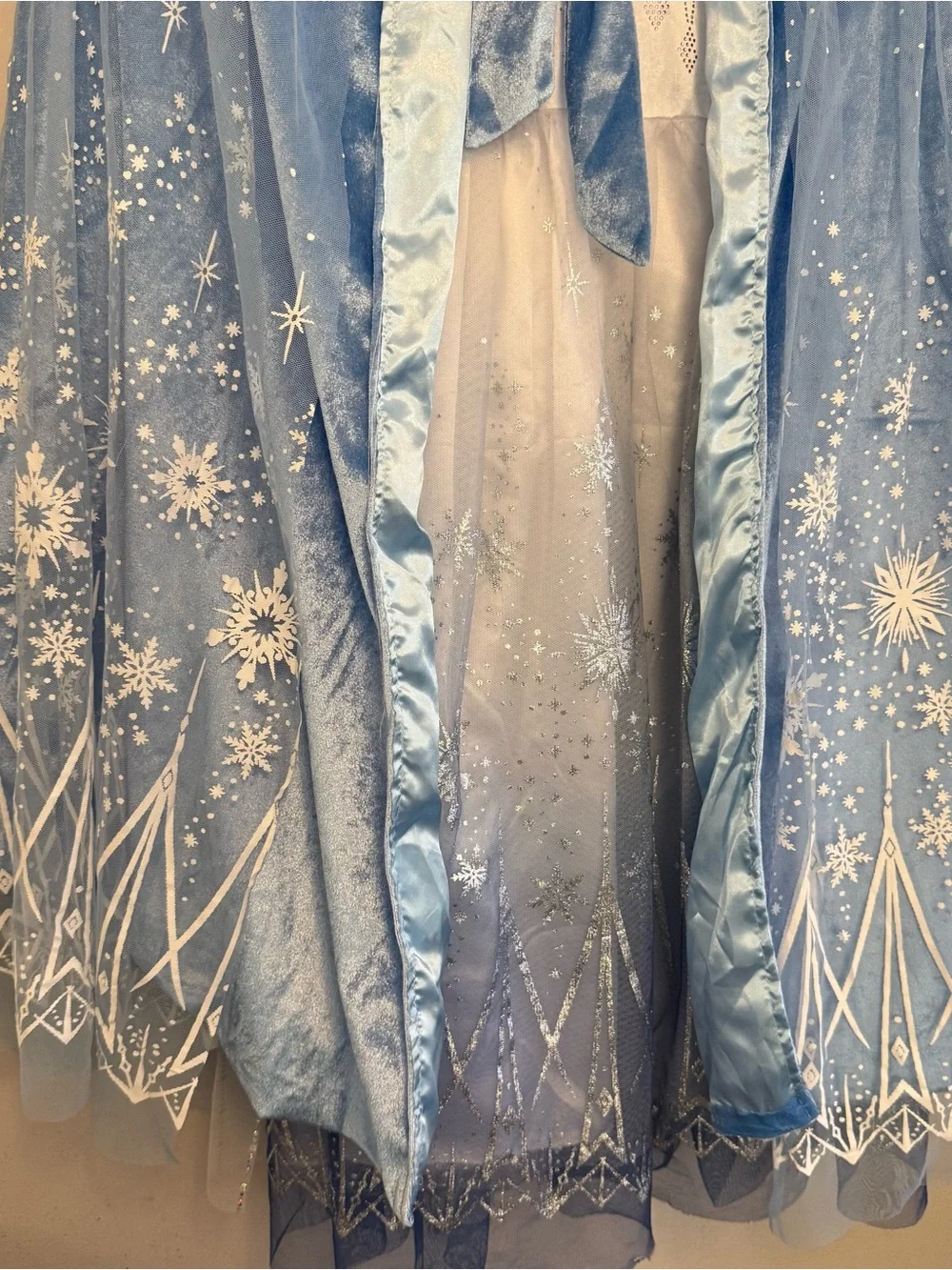Elsa Like little Girl dress Light Blue Satin-Look cape- little girl size 7
